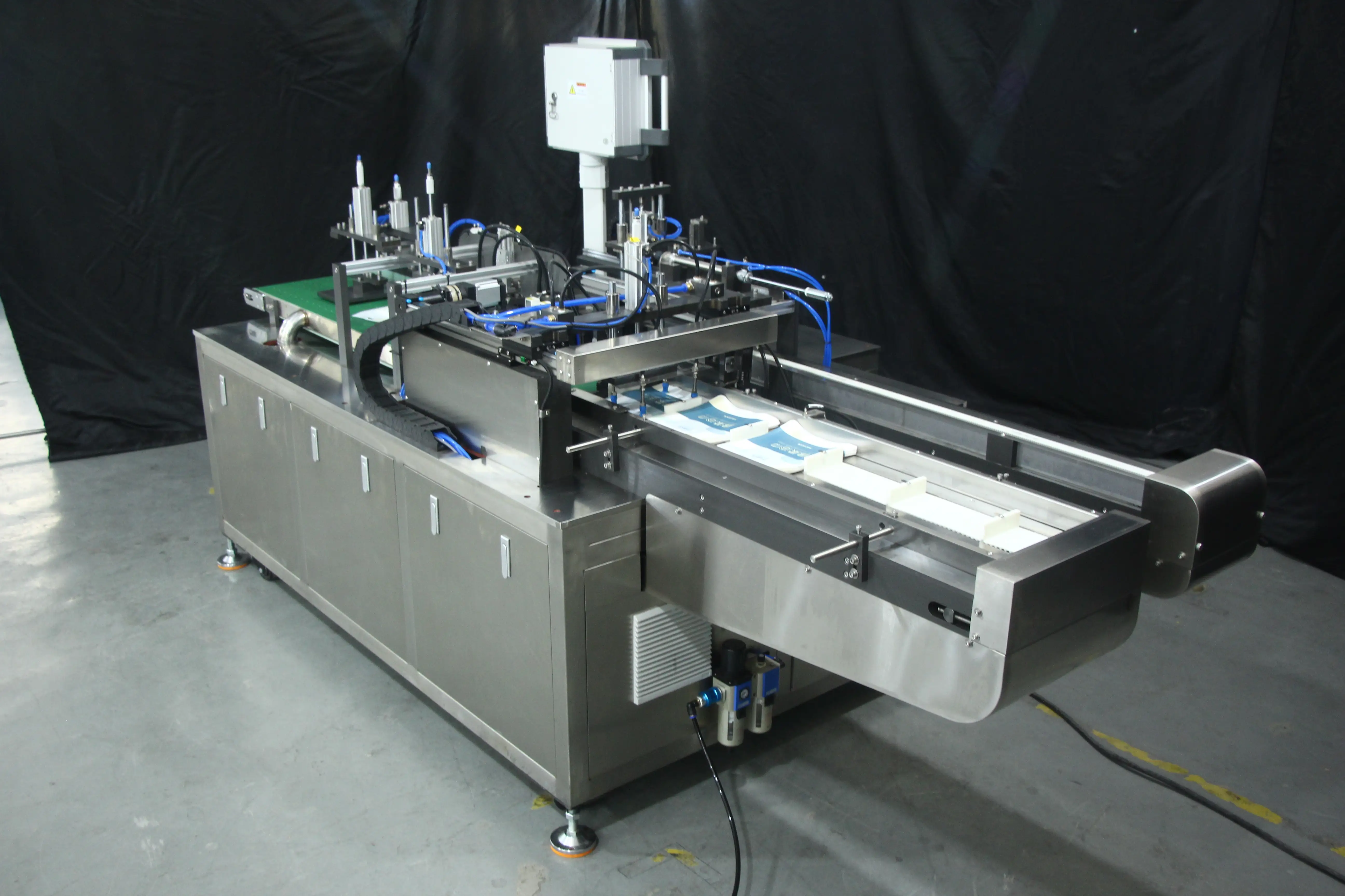 Vertical Packaging Machine