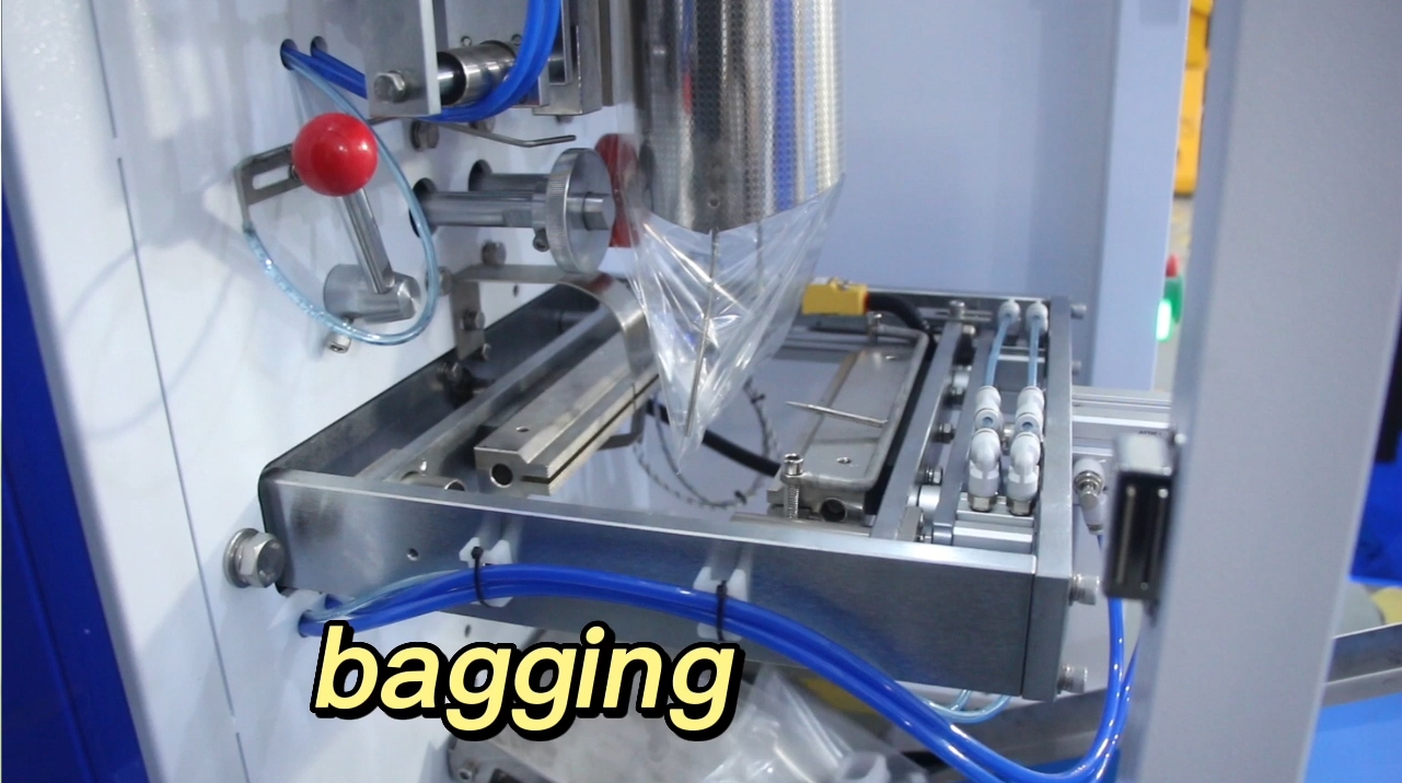 Customized Automatic Packaging Machine for manufacturers From China | Xingke 4