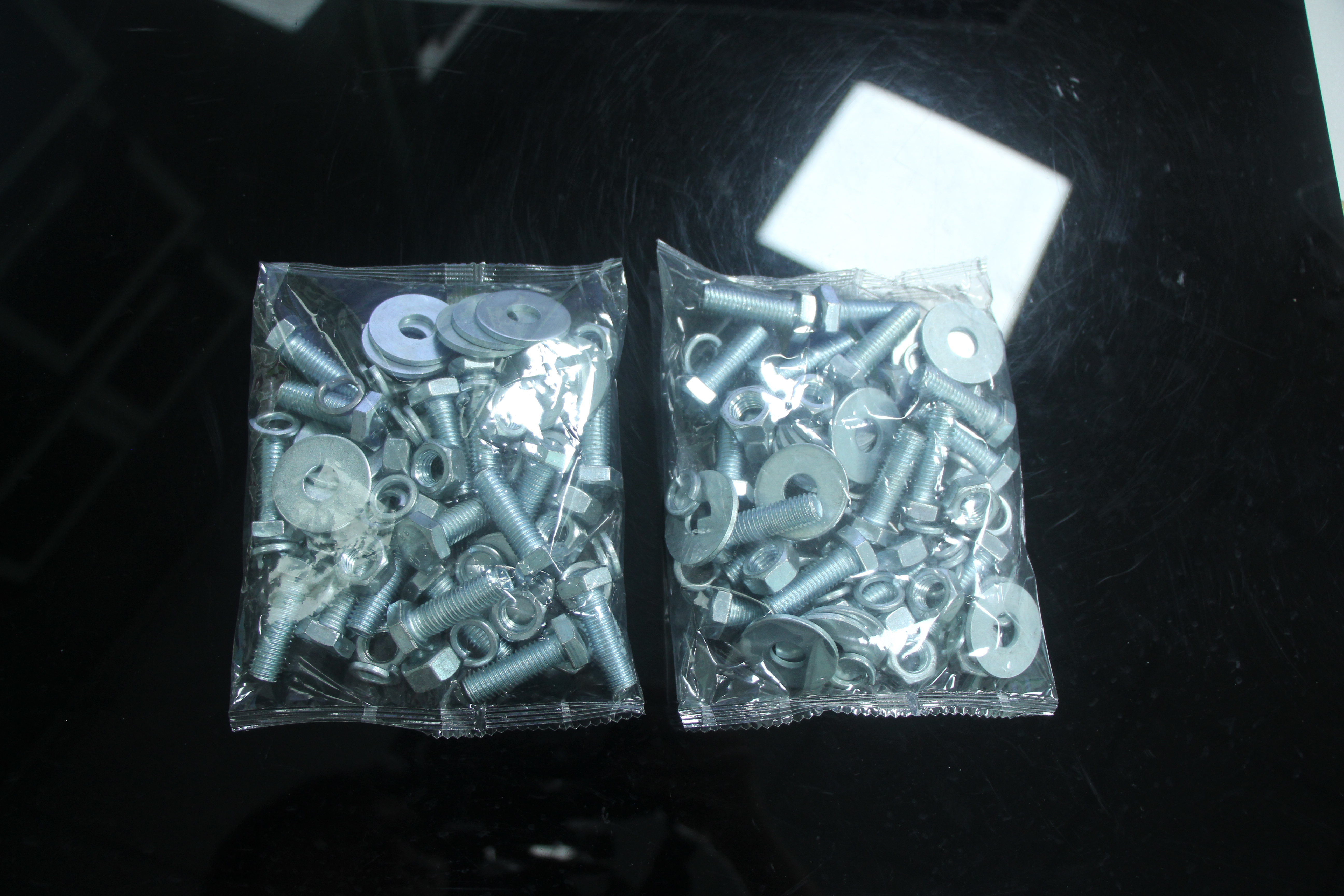 OEM Screws Counting Packing Machine 11