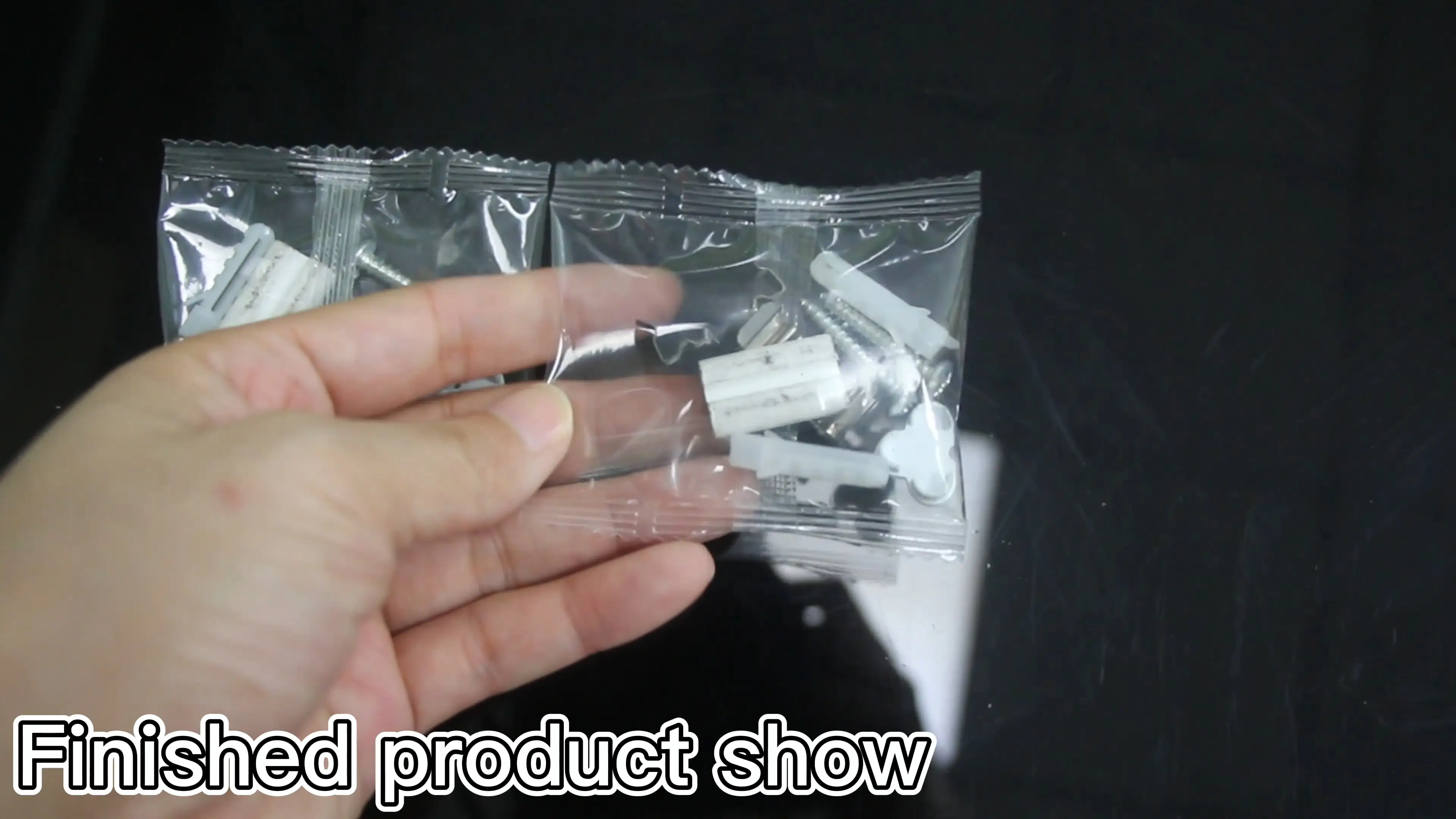 China 5 vibrating bowls 5 parts mixed bagging automatic packaging machine manufacturers - Xingke 1