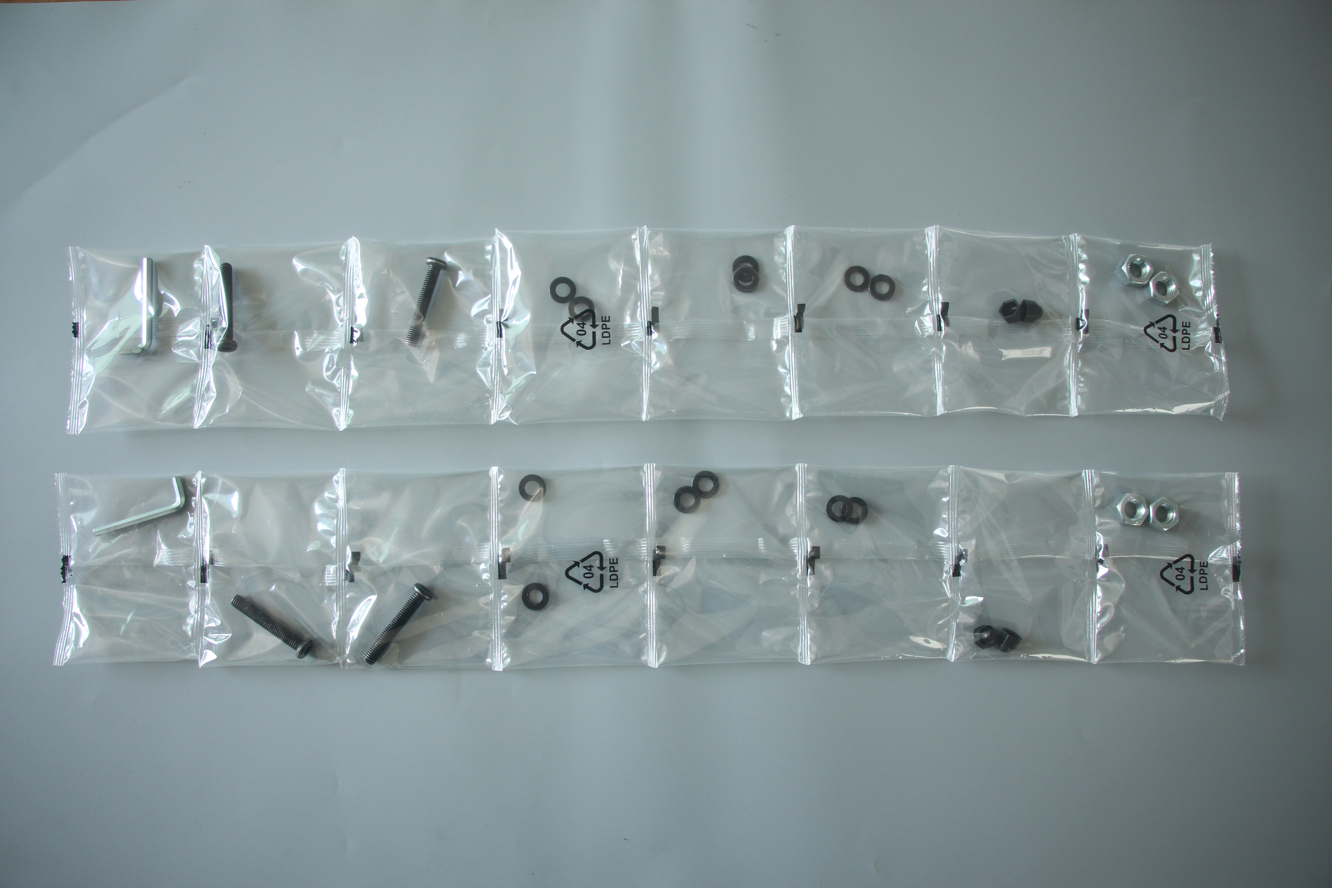 Best Quality automatic furniture fitting packing machine for Bracket/Hinge/handle/screw/Allen Key Factory 5