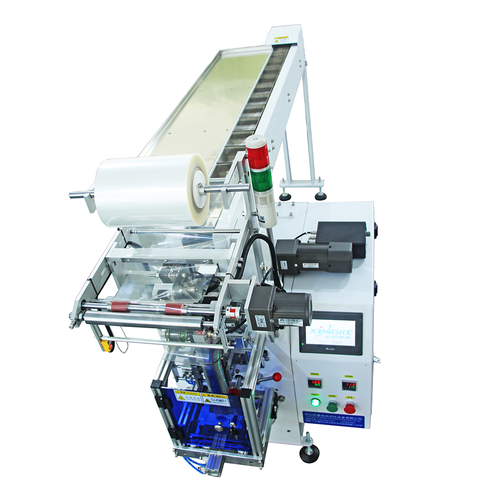 Screw Counting Packing Machine by XingKe Machine 4