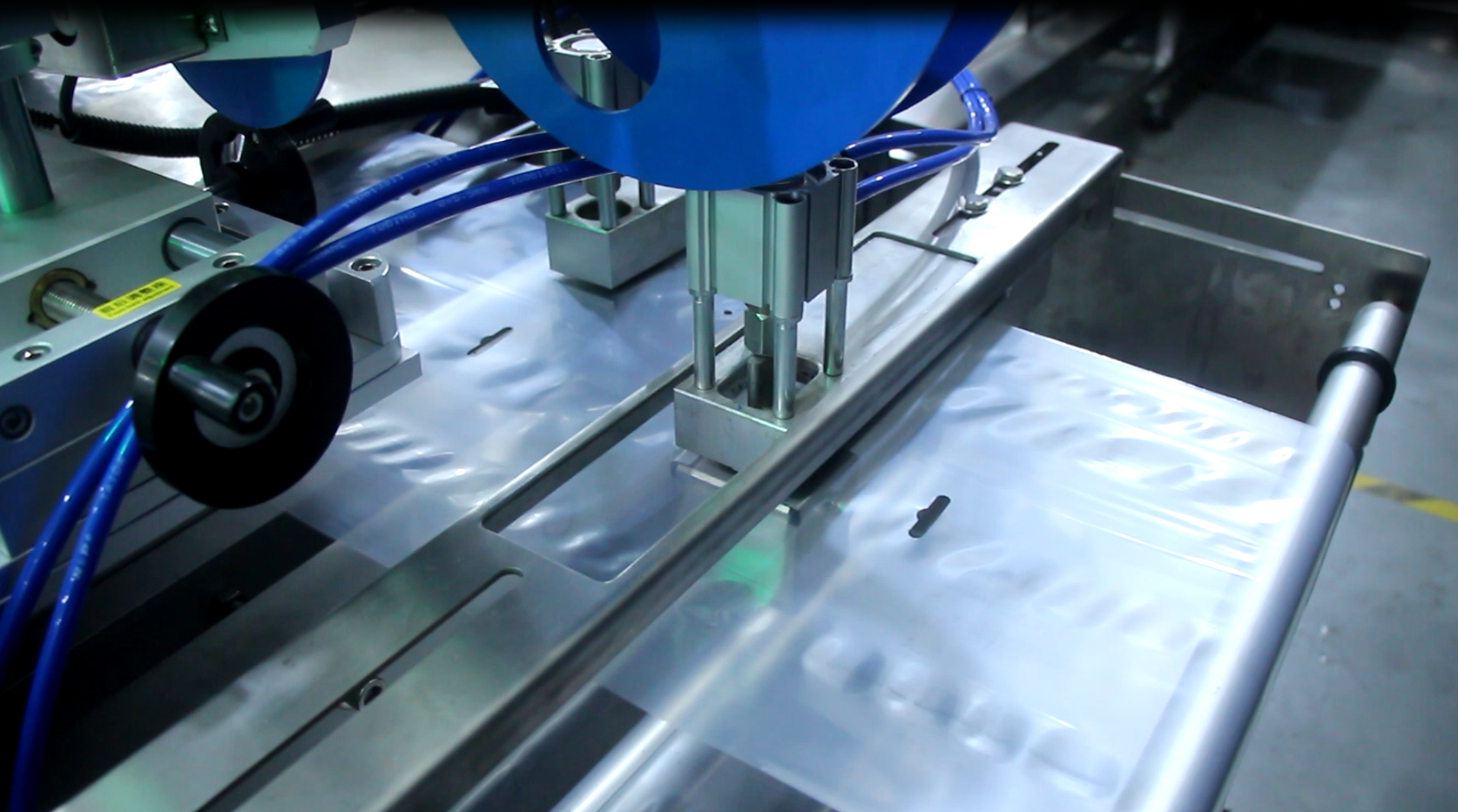 Automatic Packaging Machine with Check Weigher for Furniture Bathroom Fitting Kits 9