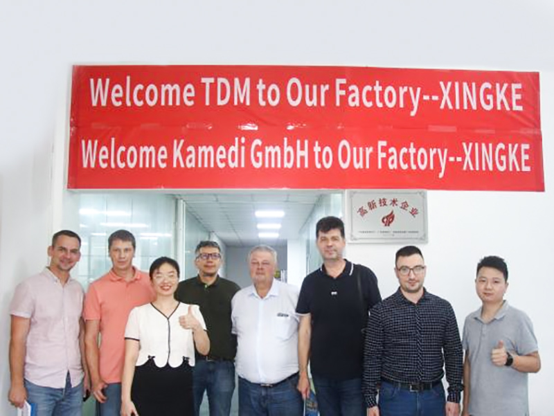 Hardware accessories packaging machine cases 1