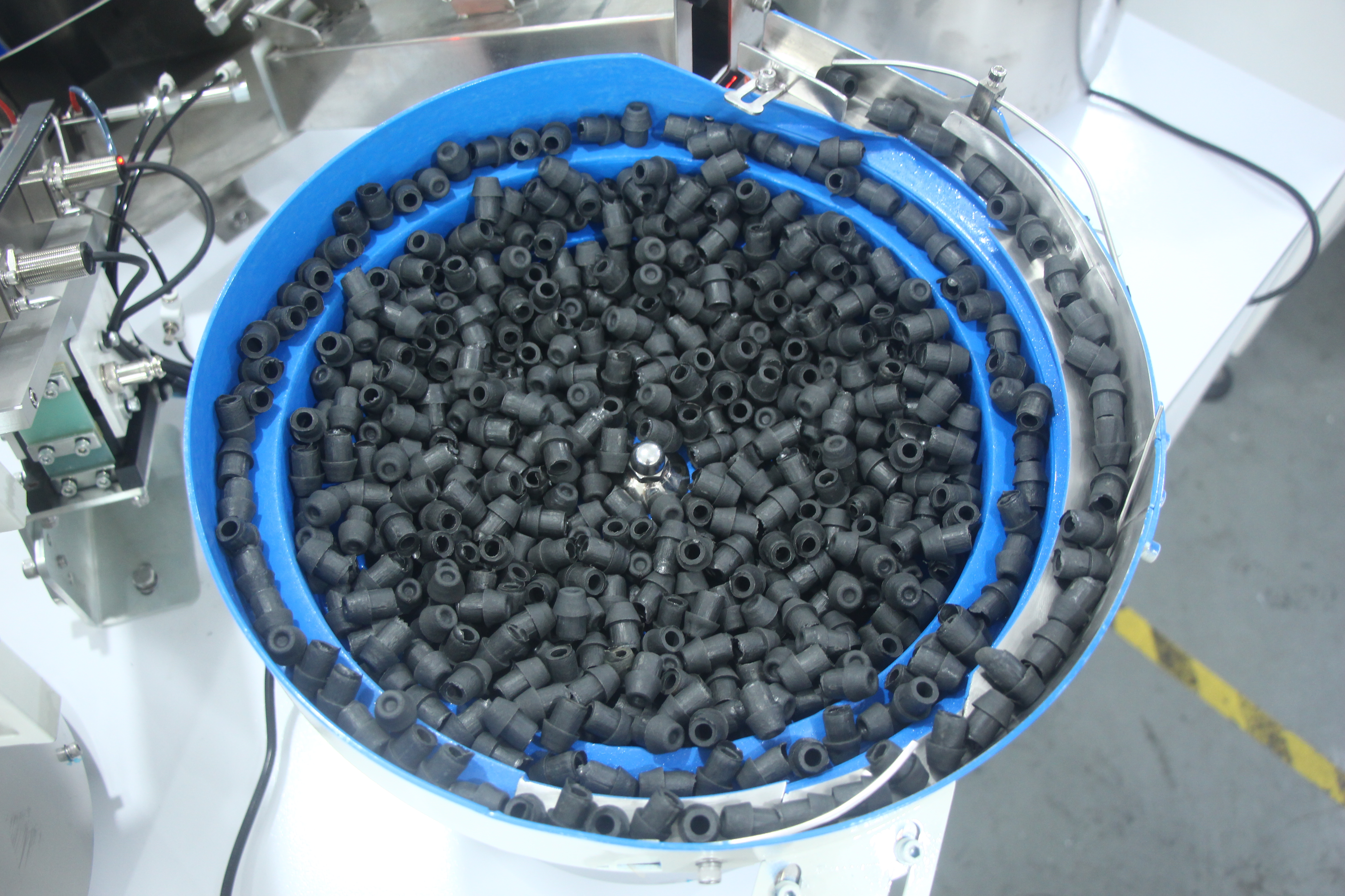 Custom Packaging Machine by XingKe Machine 5