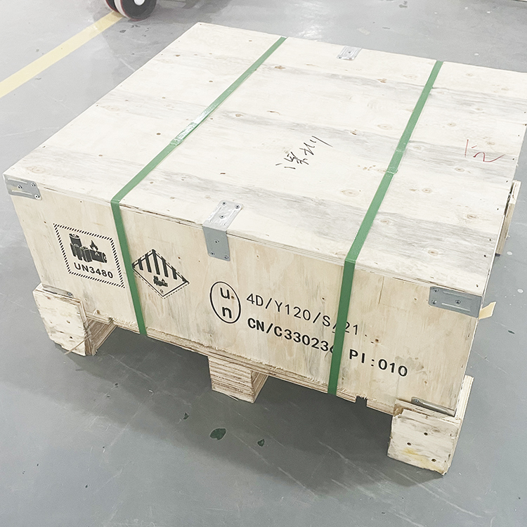 Enerlution 、 Hybess - Mylion Safest Mini UPS 22VDC 288WH Litio de litio Portable respaldo en línea UPS para una caja domiciliaria inteligente al aire libre Sistema de almacenamiento de energía en el hogar 17