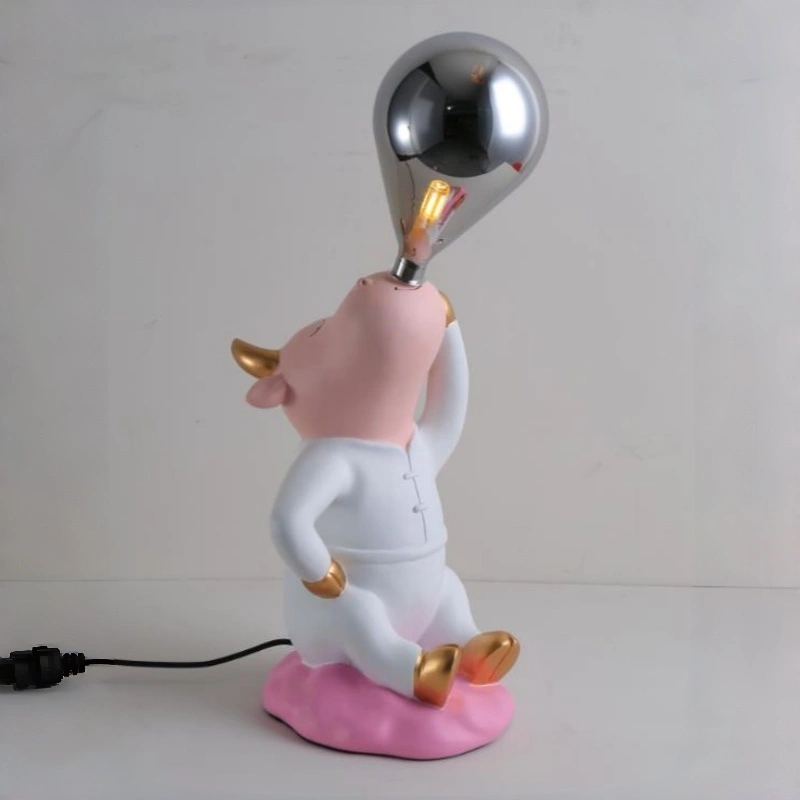 Lampe de table figurine petit veau 1
