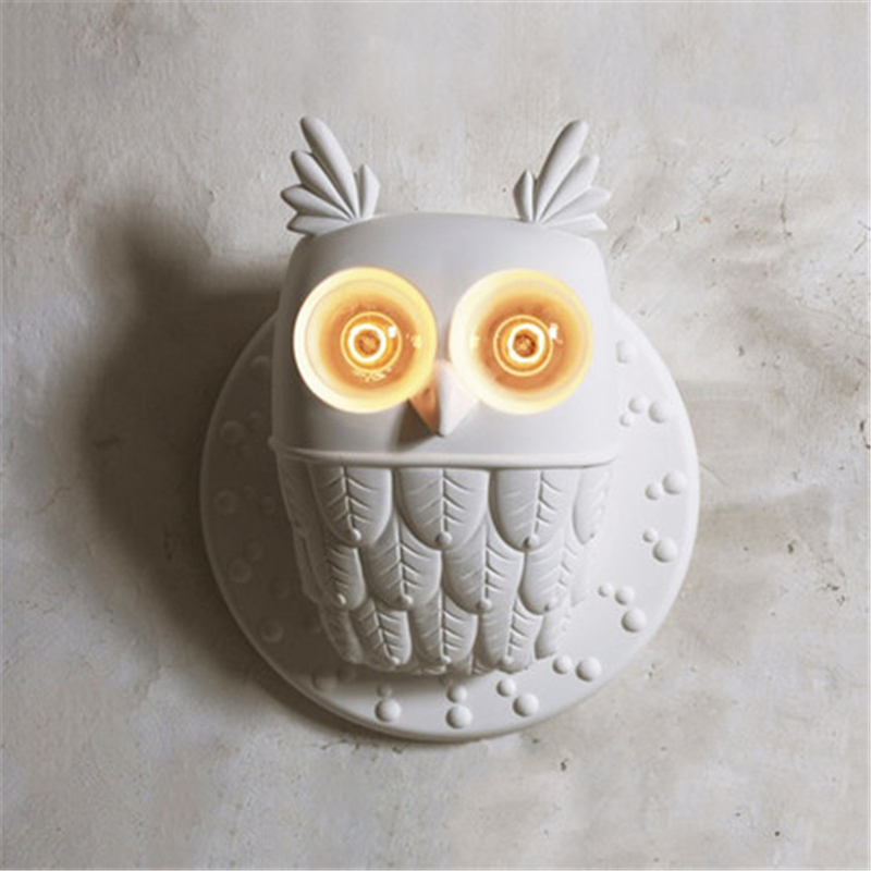Lámpara de pared creativa de resina con forma de pájaro o de búho. 1
