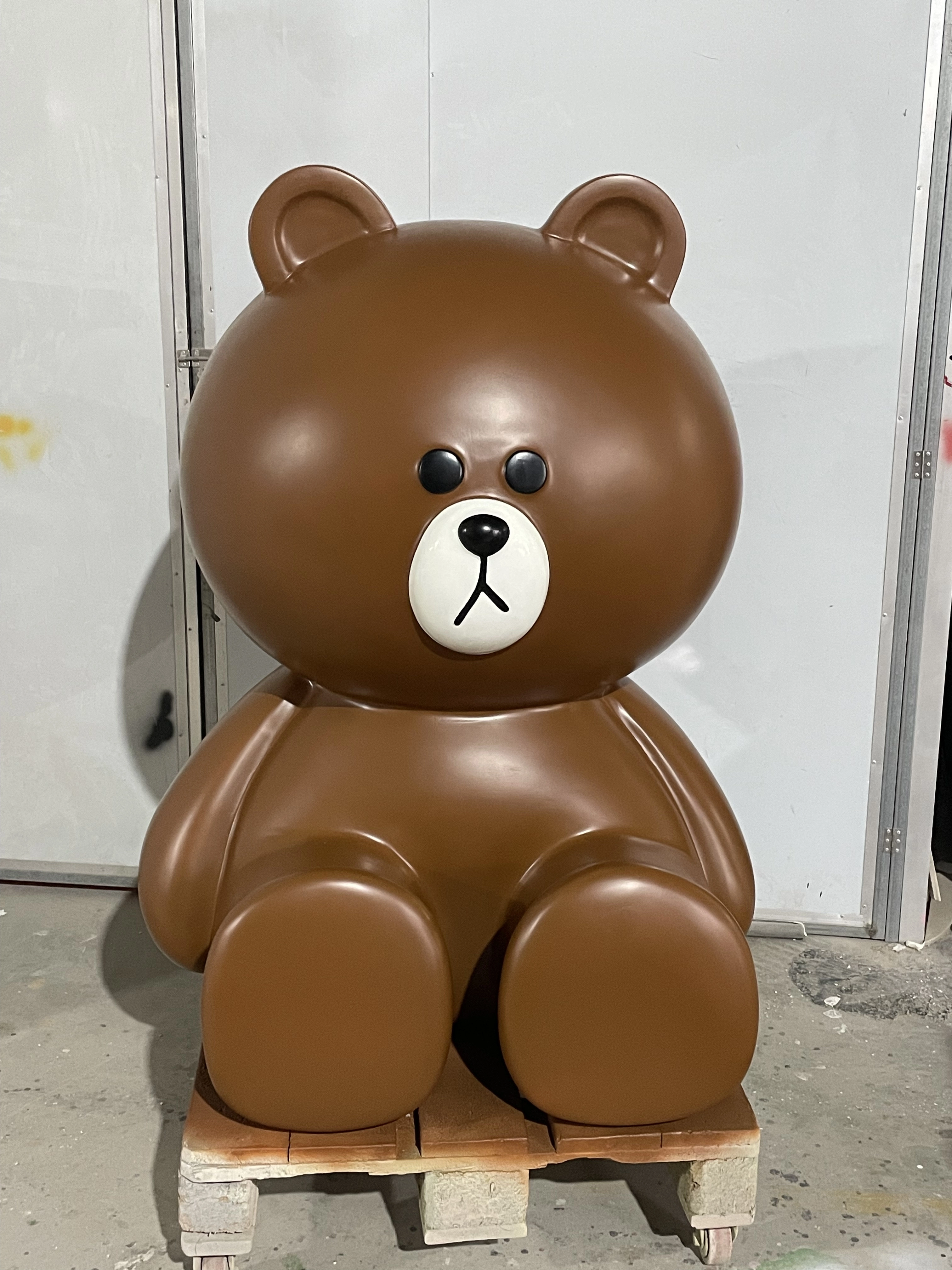 Glossy Brown Bear Sculpture, Mid-Size Character Statue for Mall & Cafe Installations 1