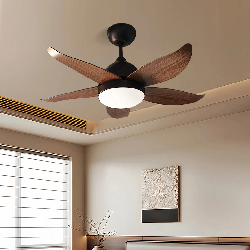 Ventilateur de plafond rétro en bois avec éclairage, 5 pales silencieuses et réversibles, idéal pour le salon, la chambre et la décoration intérieure de style campagnard. 1