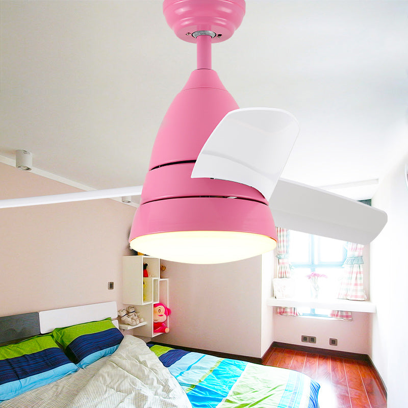 Ventilador de techo colorido con luz, 3 aspas, silencioso, reversible, con lámpara y diseño seguro para niños en habitaciones infantiles. 1