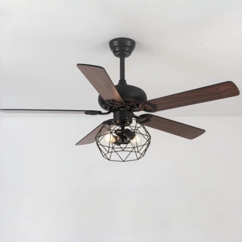 Ventilador de techo industrial geométrico con lámpara, rejilla de alambre diamantado y aspas en tono madera para sala de estar, dormitorio y comedor HTD-2382-990 1
