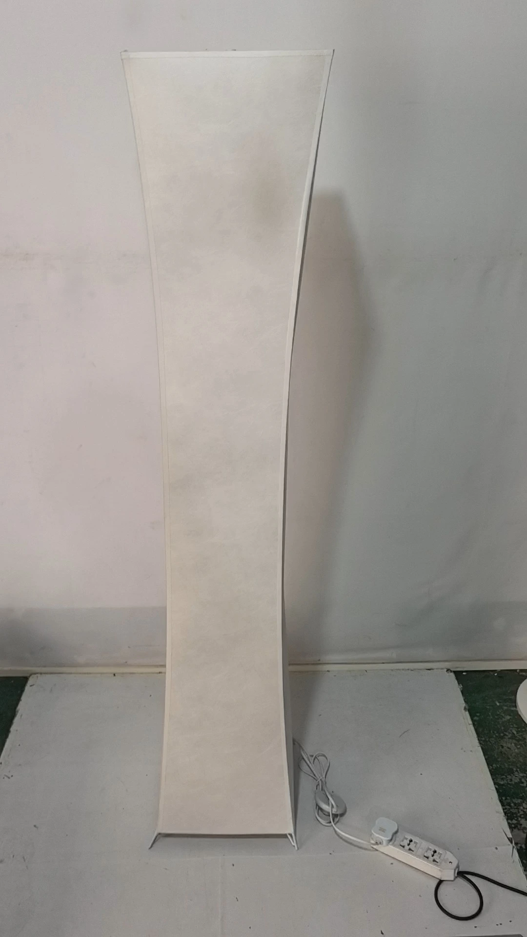 Decoration LED Color Changing RGB Floor Lamp Minimalist White Fabric Tall Standing Light 1