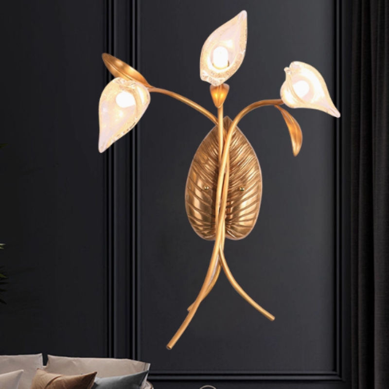 Aplique de pared de cristal con forma de lirio cala, placa trasera dorada con relieve de hoja, lámpara de pared decorativa para dormitorio HTD-IP3106054W 3