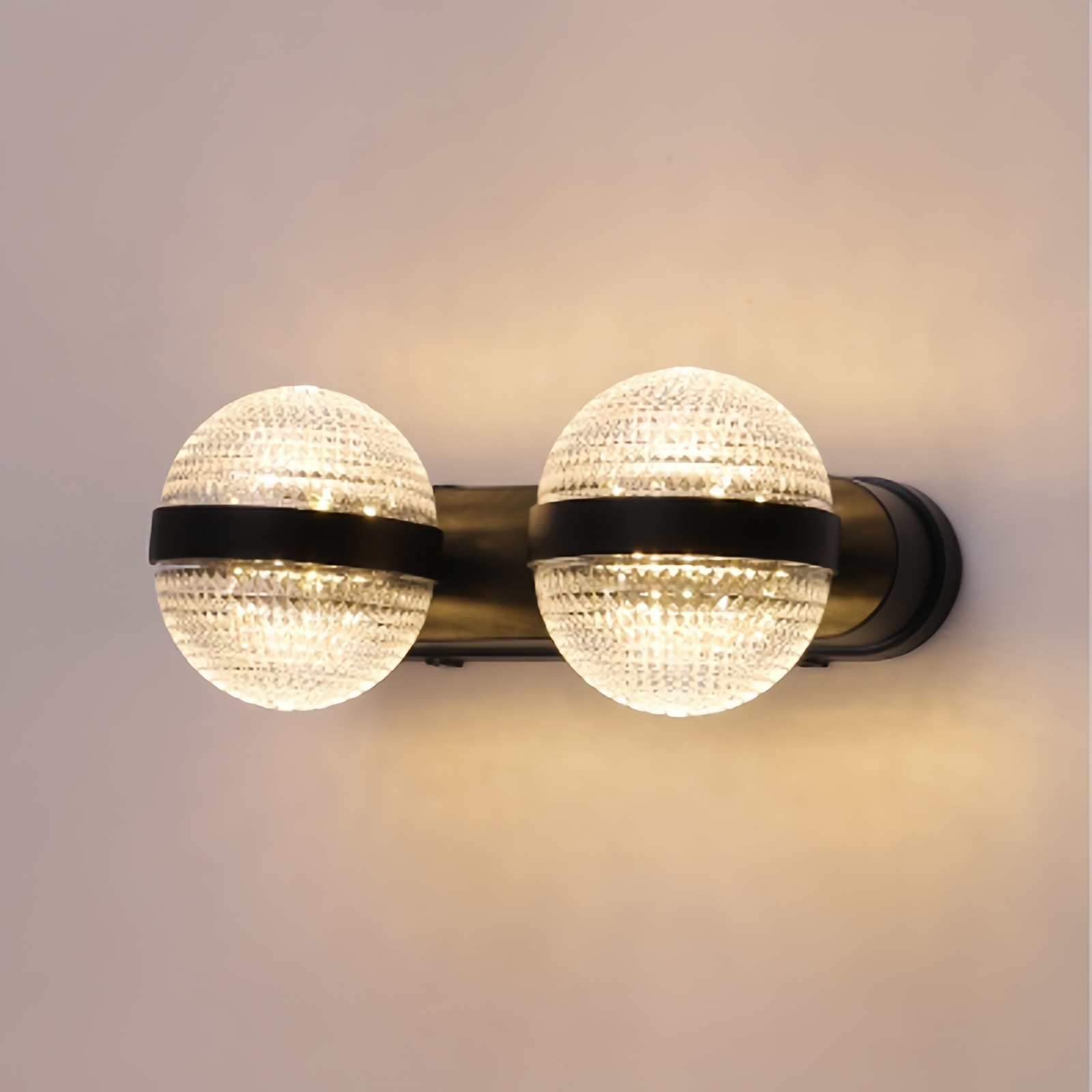 Applique murale extérieure moderne en verre texturé, sphère transparente à motif diamant avec bande noire, disponible en versions 1, 2 ou 3 têtes, noir, blanc et gris, HTD-EW4331 2