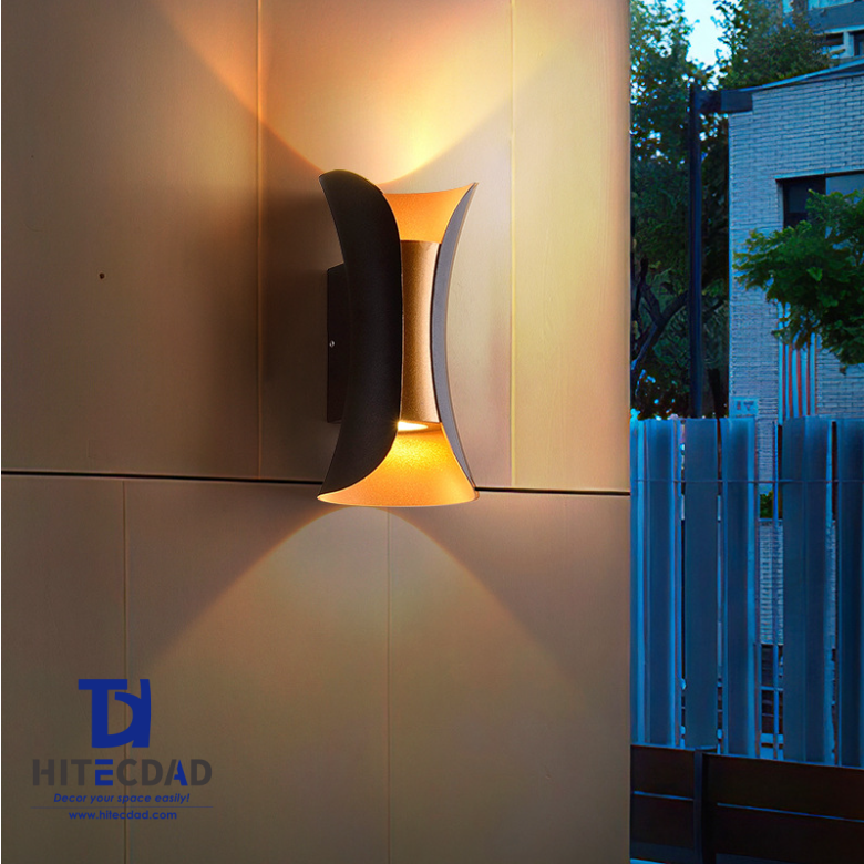 Serie de apliques de pared para exteriores Modern Wave, cuerpo curvo negro con reflector interior dorado, iluminación bidireccional, 4 tamaños disponibles, negro+dorado/blanco+dorado, HTD-EW1111 1