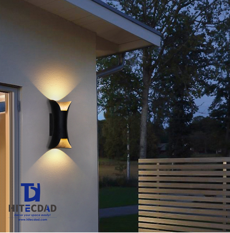 Serie de apliques de pared para exteriores Modern Wave, cuerpo curvo negro con reflector interior dorado, iluminación bidireccional, 4 tamaños disponibles, negro+dorado/blanco+dorado, HTD-EW1111 2