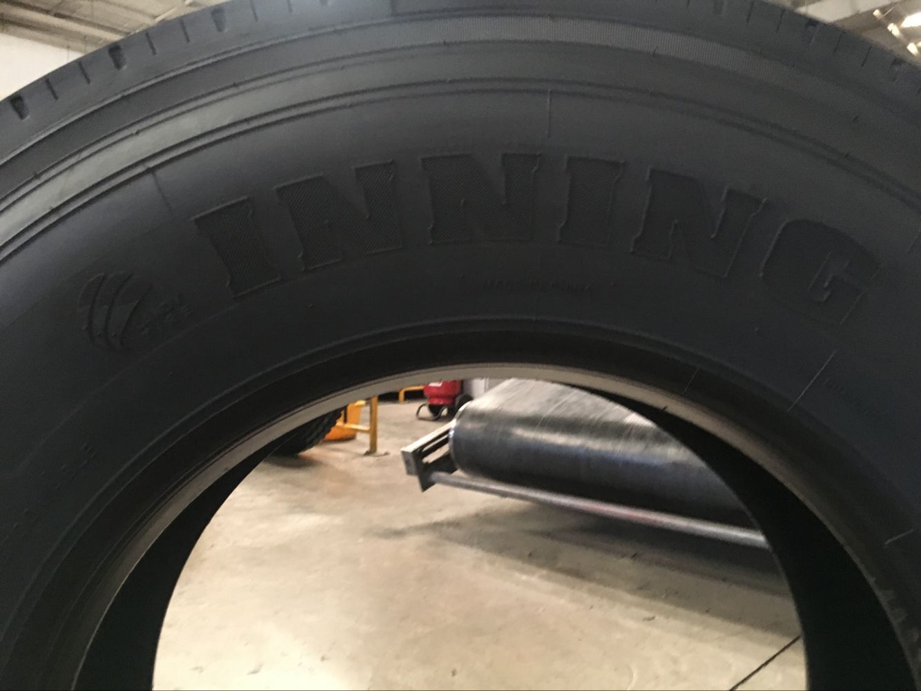 الشوط - 295/75R22.5 الإطارات الشعاعية للشاحنات والحافلة 8