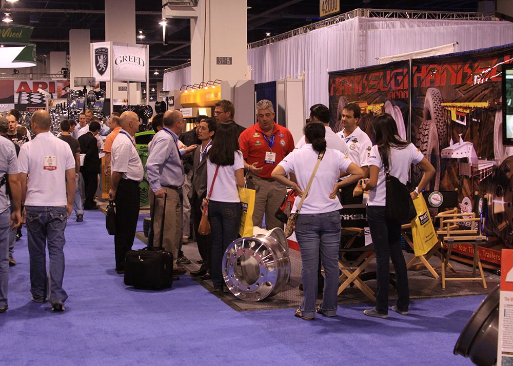 Hanksugi gick med i nästan alla professionella däckshower över hela världen 3