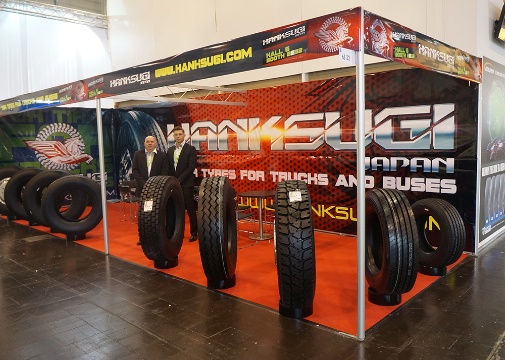 Hanksugi gick med i nästan alla professionella däckshower över hela världen 12