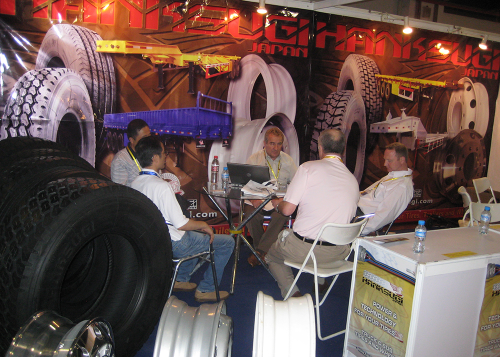 Hanksugi gick med i nästan alla professionella däckshower över hela världen 8