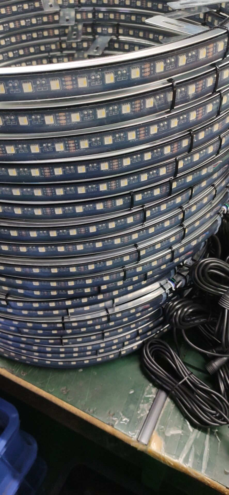 Wholesale Factory Price 4pc IP68 RGB Brightest Ring Led Car Wheel Lights Waterproof 18