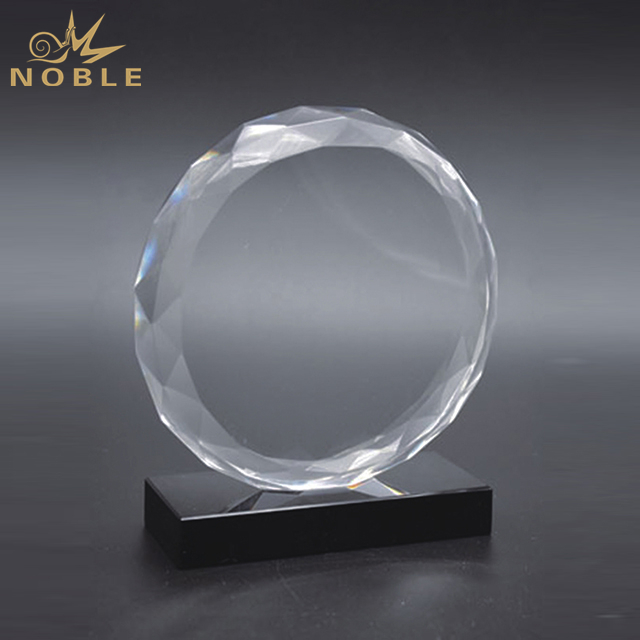 Customized Diamond Edged Crystal Trophy 1