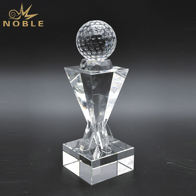 Customized Crystal Golf Trophy For Sports Souvenir 1