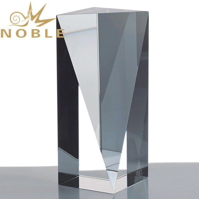 Noble Custom Engraving Crystal Cube Trophy 1