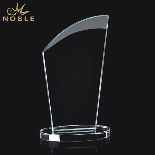 Hot Sale Customized Logo Crystal Trophy On Circle Base 1