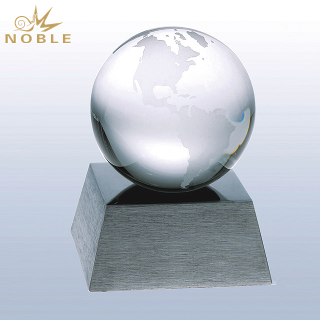Cheap Crystal Globe Award On Base 1