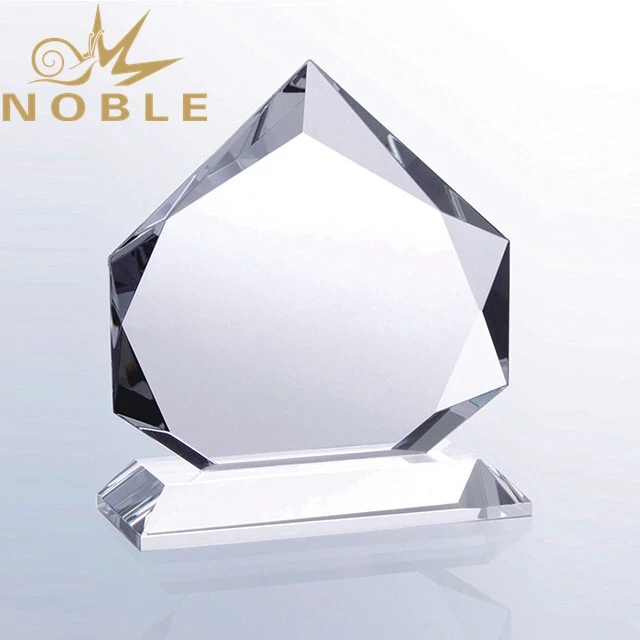 Diamond faceted custom engraving crystal award trophy 1