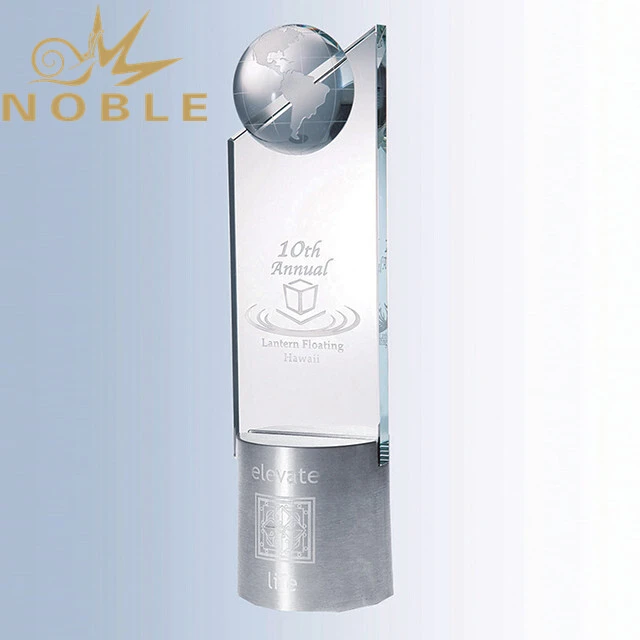 Custom new design crystal globe trophy with metal base 1