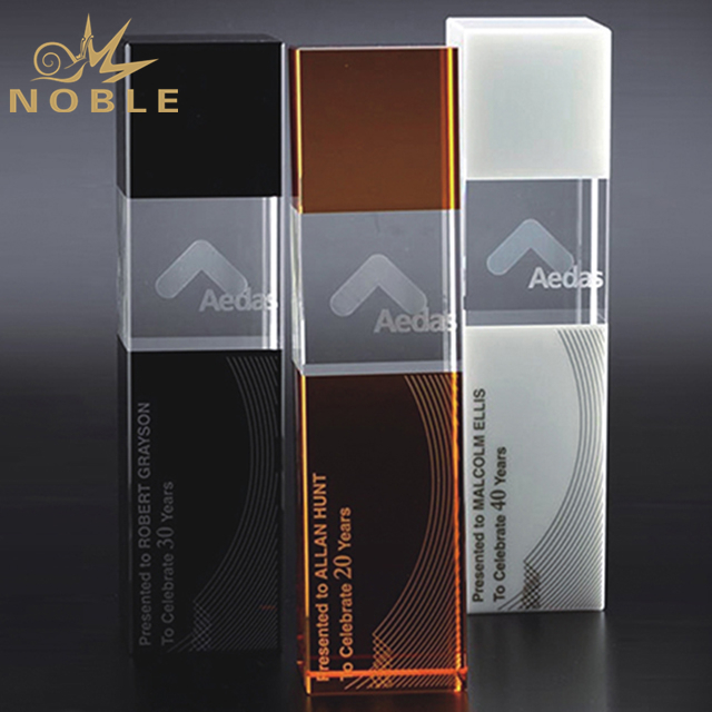 Hot Sale Black Gold Clear Crystal Trophy With Engraving Logo 1