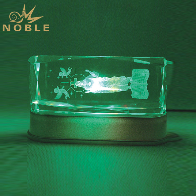 Customized Engraving Crystal Cube With Silver LED Base 1