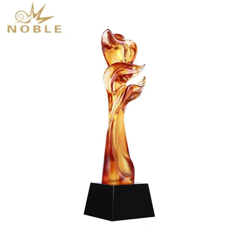 High Quality Custom New Design Liuli Colored Glaze Trophy 1