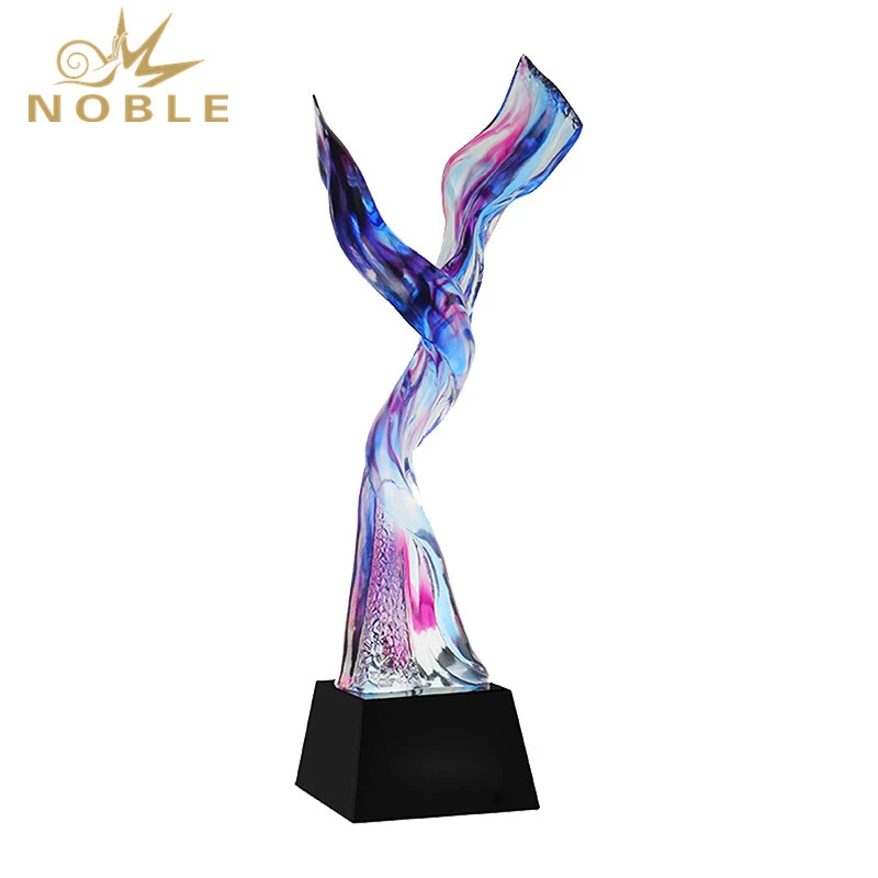 Factory Selling High Quality Anniversary Awards Liuli Glazed Trophy 1
