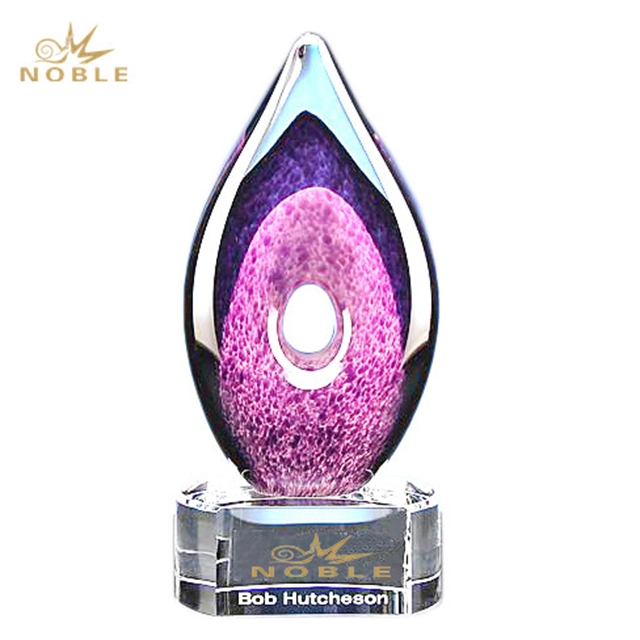Fashion Liuli Glass Art Sculpture Trophy 1