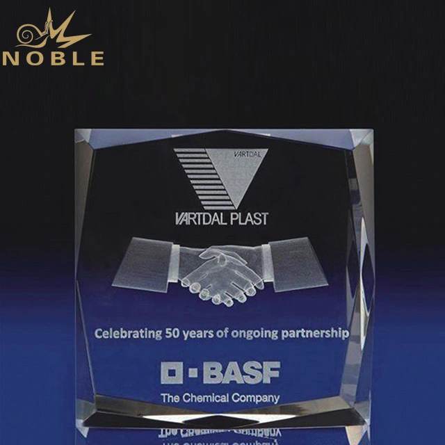2019 Noble 3d Laser Engraved Cooperate Crystal Glass Trophy 1