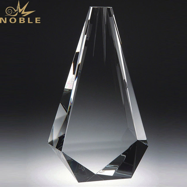 2019 Noble Wholesale Hot Sale Glass Crystal  Award Trophy In China 1