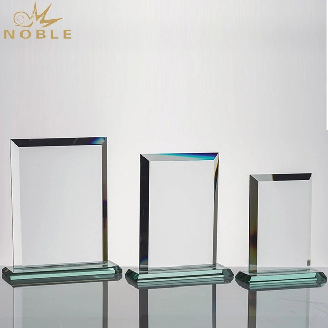 2019 Noble Crystal Trophy Acrylic Award Manufacture with Engraved Logo 1