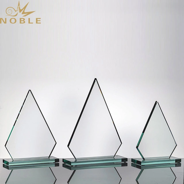 2019 Noble Customized Crystal Beautiful Trophy 1