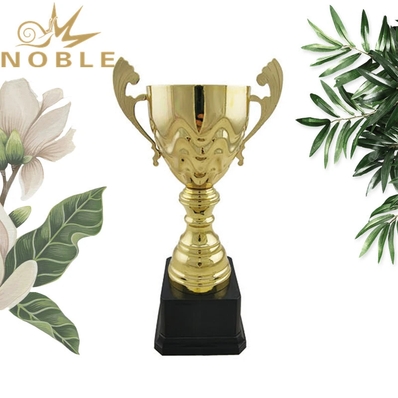 Small Size High Quality Metal Cup Trophy for Students 1