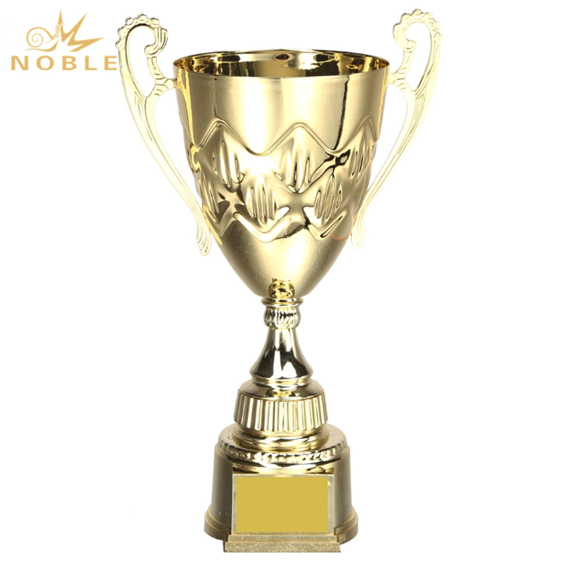 Popular New Design High Quality Metal Cup Trophy 1