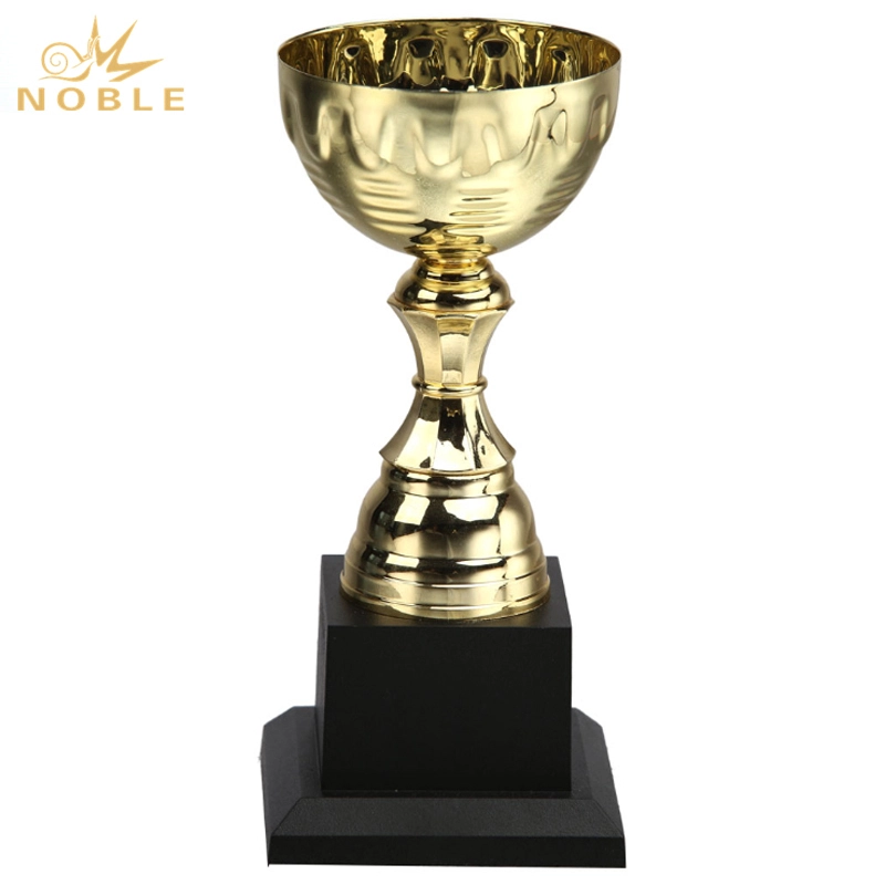 Custom New Design Metal Sports Trophy 1