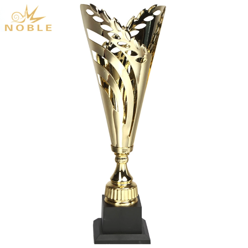 Popular Design Custom Sports Metal Trophy 1