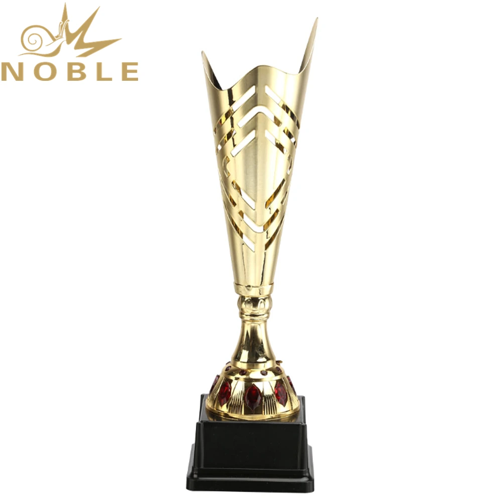 2020 Noble New Design High Quality Metal Sports Cup Trophy 1