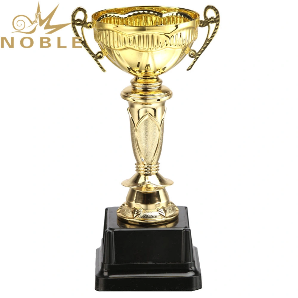 Popupar Design Beautiful Metal Sports Trophy 1