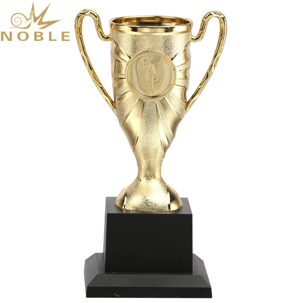 High Quality New Design Plastic Cup Trophy with Cheap Price 1
