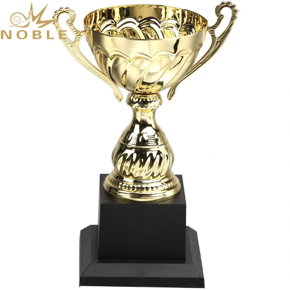 High Quality New Design Luxury Metal Cup Soprts Trophy 1